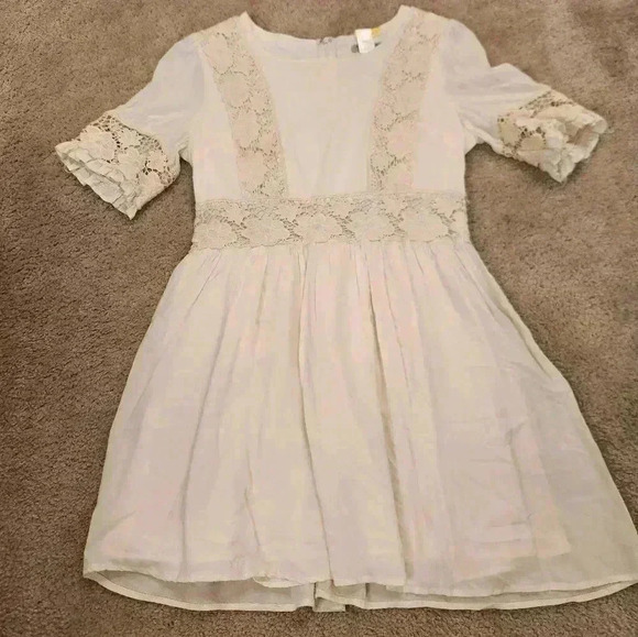 Moon Collection Ivory Size Medium Dress Short Sleeve Lace Mini Womens - Picture 1 of 6